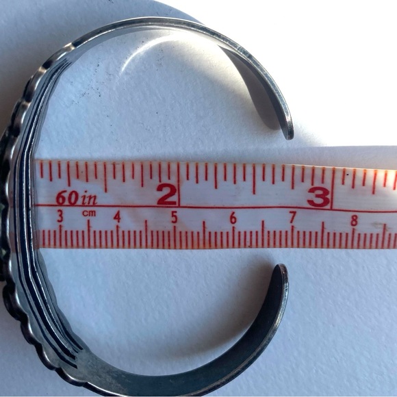 Vintage Turquoise Cuff Bracelet - Picture 6 of 12